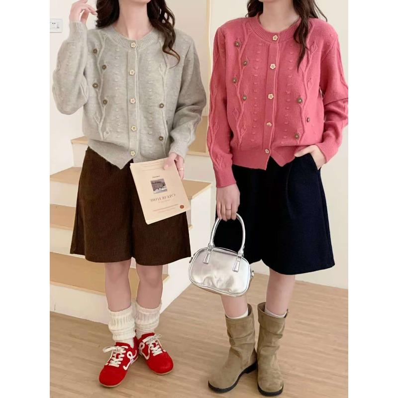 Casual Versatile Loose Fashion Temperament Knitted Sweater Embroidered Flower Single-row Multi-button Crew Neck Autumn and Winter Sweater