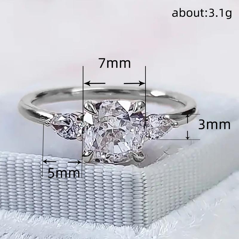 Generous Temperament Four-Claw Zircon Ring, Women'S Imitation Wedding Ring Slightly Inlaid Ring, Fashionable Personalized Ring