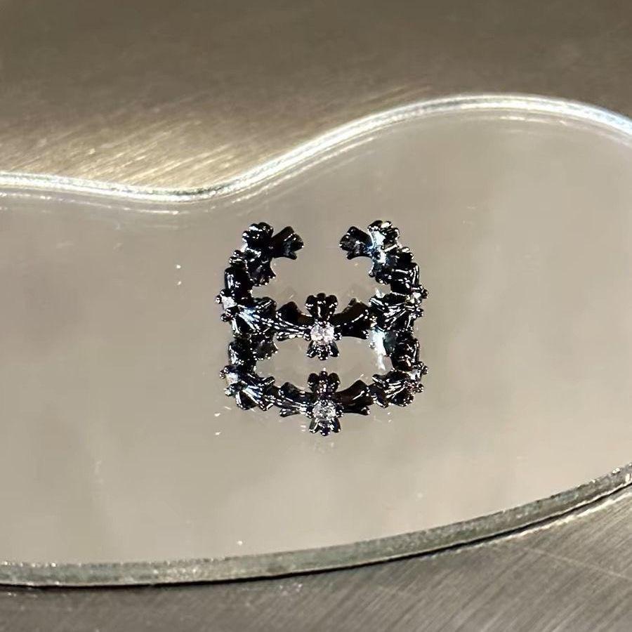 

Оригинальное кольцо «Темная звезда и луна» Мужское и женское нишевое дизайнерское кольцо высокого класса для пары Простое открытое кольцо