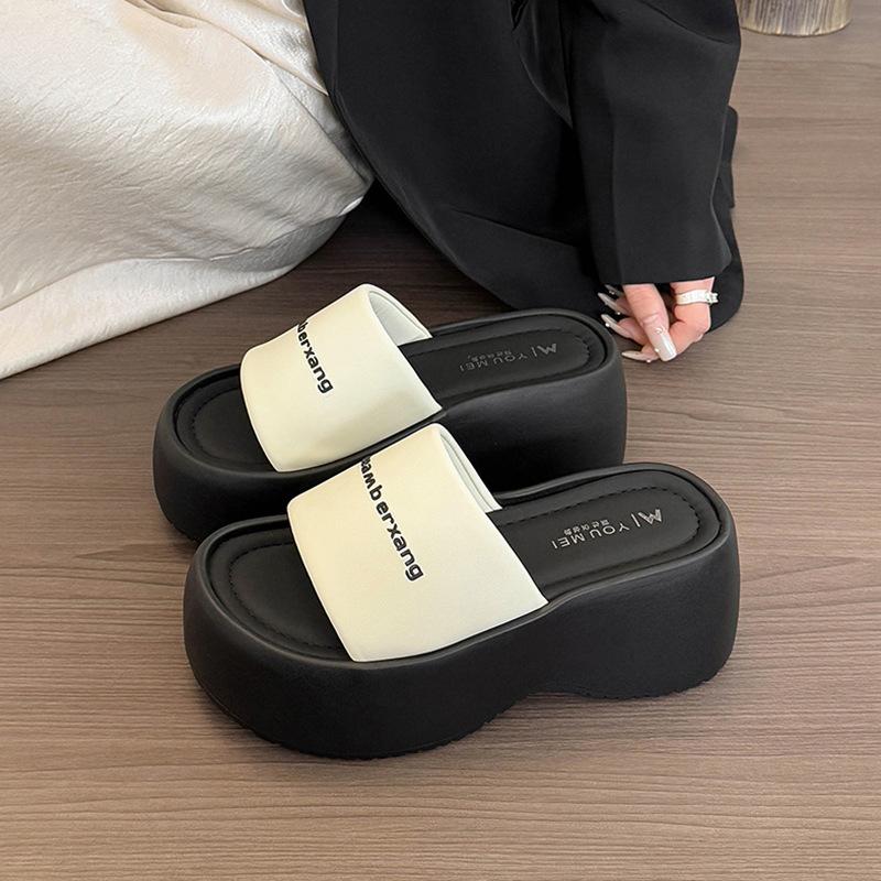 Thick-soled letter-word slippers for women's new small people, increased height and lightness, simple sandals with one pedal