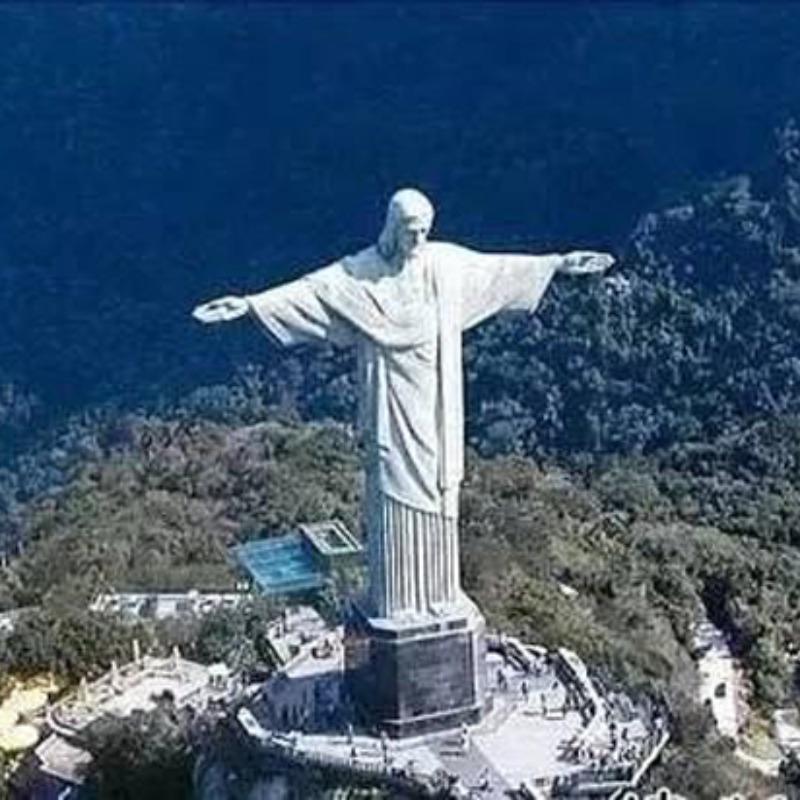 Jesus Figurine Statue Brazil Christ The Redeemer Statue Tabletop Sculpture Metal Crafts Big Ben World Famous Building Home Decor