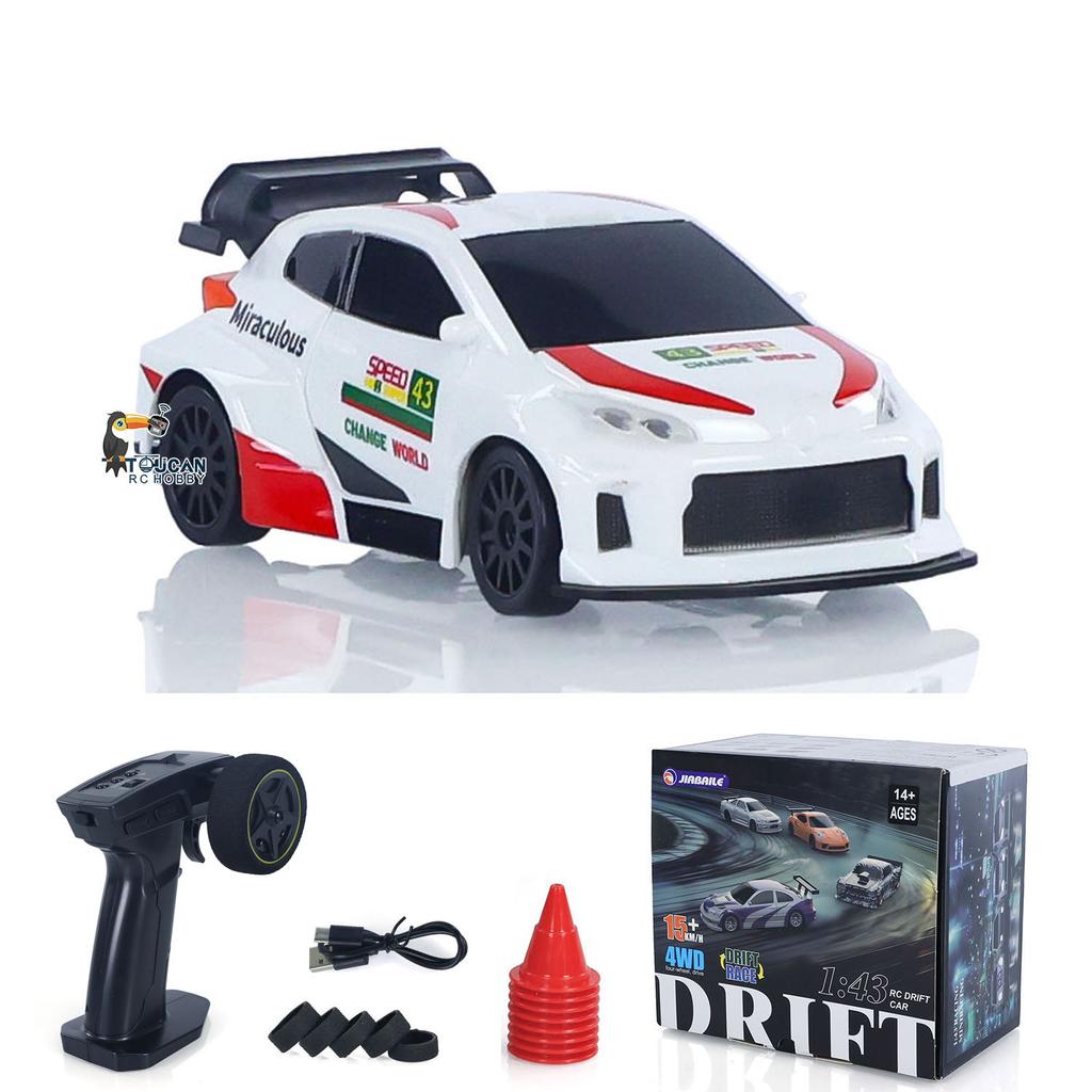 Geschenke Outdoor-Spielzeug 1/43 RC Drift Car Mini RC Rennwagen 2.4G Fernbedienung 4WD Hochgeschwindigkeits-Motorfahrzeugmodell für Jungen