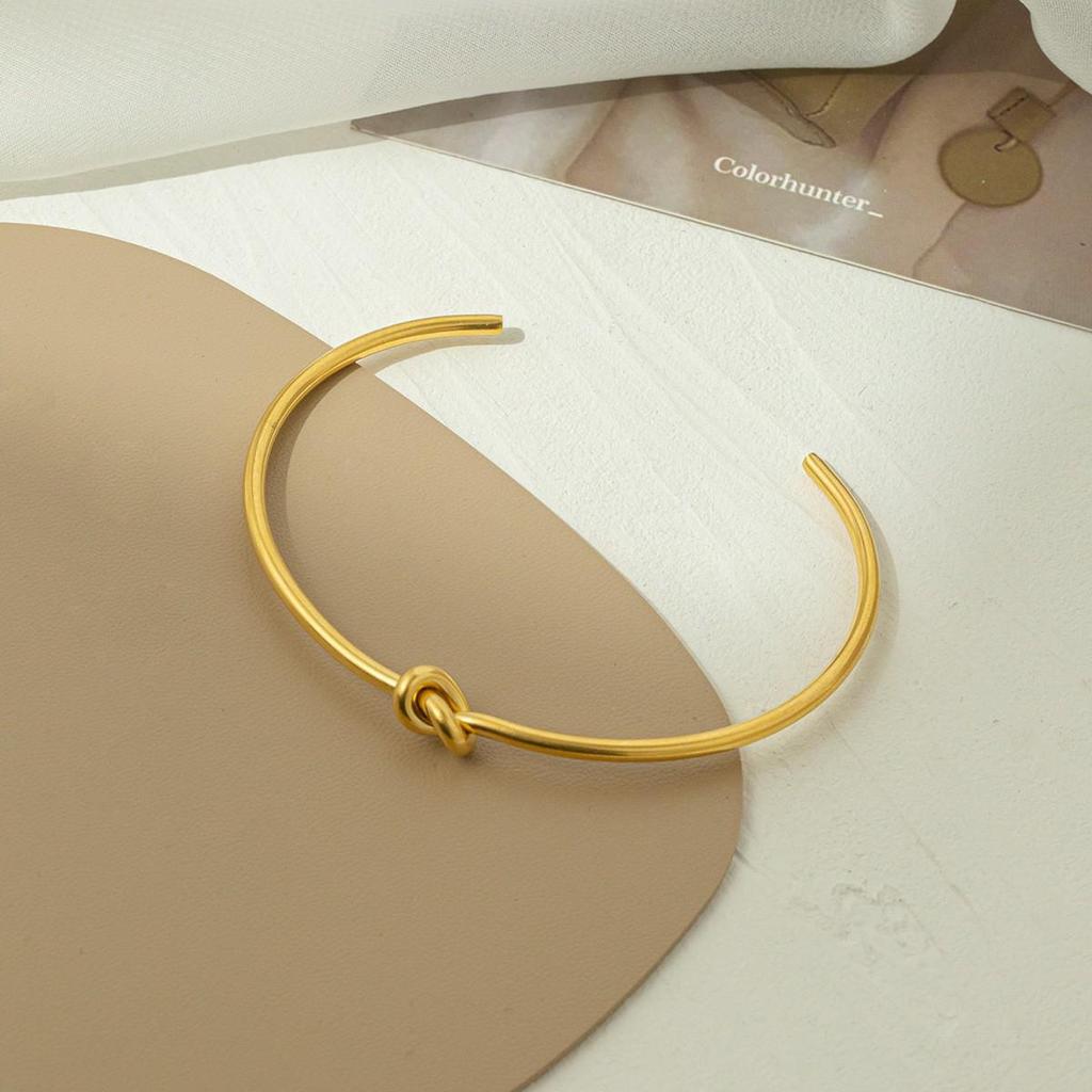 Bracciale da donna in acciaio al titanio con diamanti, placcato oro, non sbiadisce, intarsio di zirconi, alta gamma, semplice, versatile gioiello in acciaio inossidabile