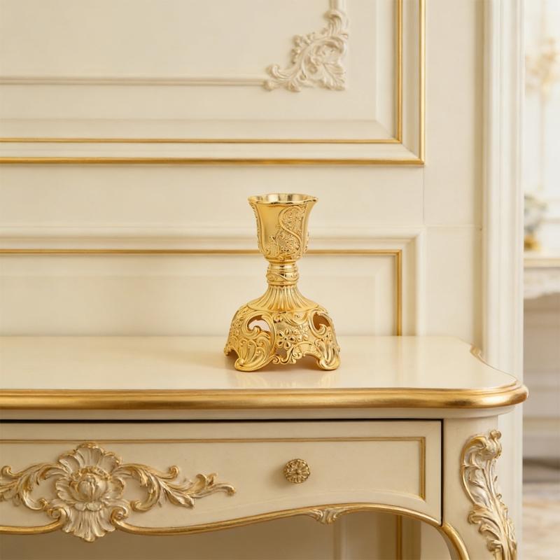 European Carving Tea Light Holders Practical Zinc Alloy Candlestick Holders For Decorative Display