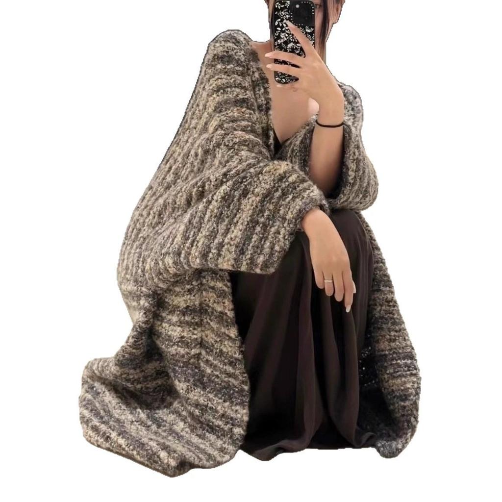 European & American Color-Block Mid-Length Knitted Cardigan: Casual Loose Fashion Sweater Coat for Women