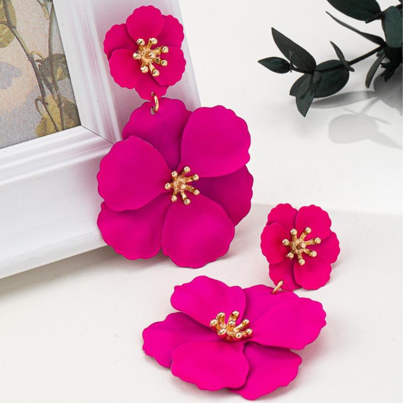Women Fuchsia Flower Drop Earrings Holiday Bridal Earrings Gold Plating White Fuchsia Spray Big Flower Dangle Earrings