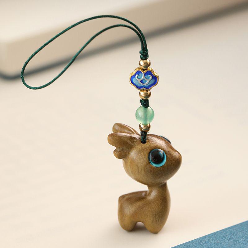 Sandalwood Little Deer Keychain: Cute Pendant for Cars and Phones, Perfect Unisex Gift