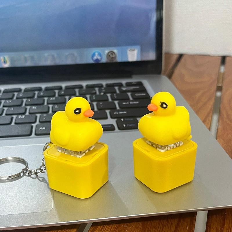 Porte-clés Grenouille Mignonne Coassante Drôle Bouton Grenouille Son Lumière Porte-clés Pour Sac Soulageur de Stress Ornement Suspendu Cadeaux Touches de Clavier Cadeaux de Fête