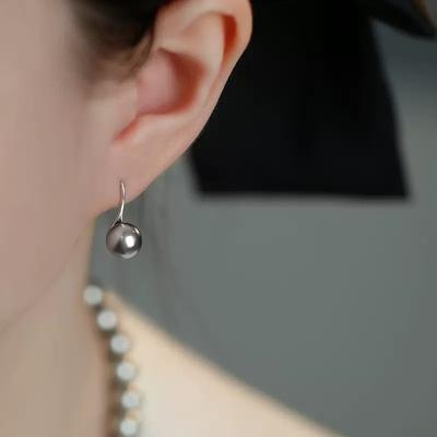 Gray Pearl French Light Luxury High-end Temperament Round Earrings Ear Hooks