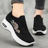 Women's Orthopedic Shoes Are Comfortable and Breathable Combining the Lightweight Feel of Casual Shoes