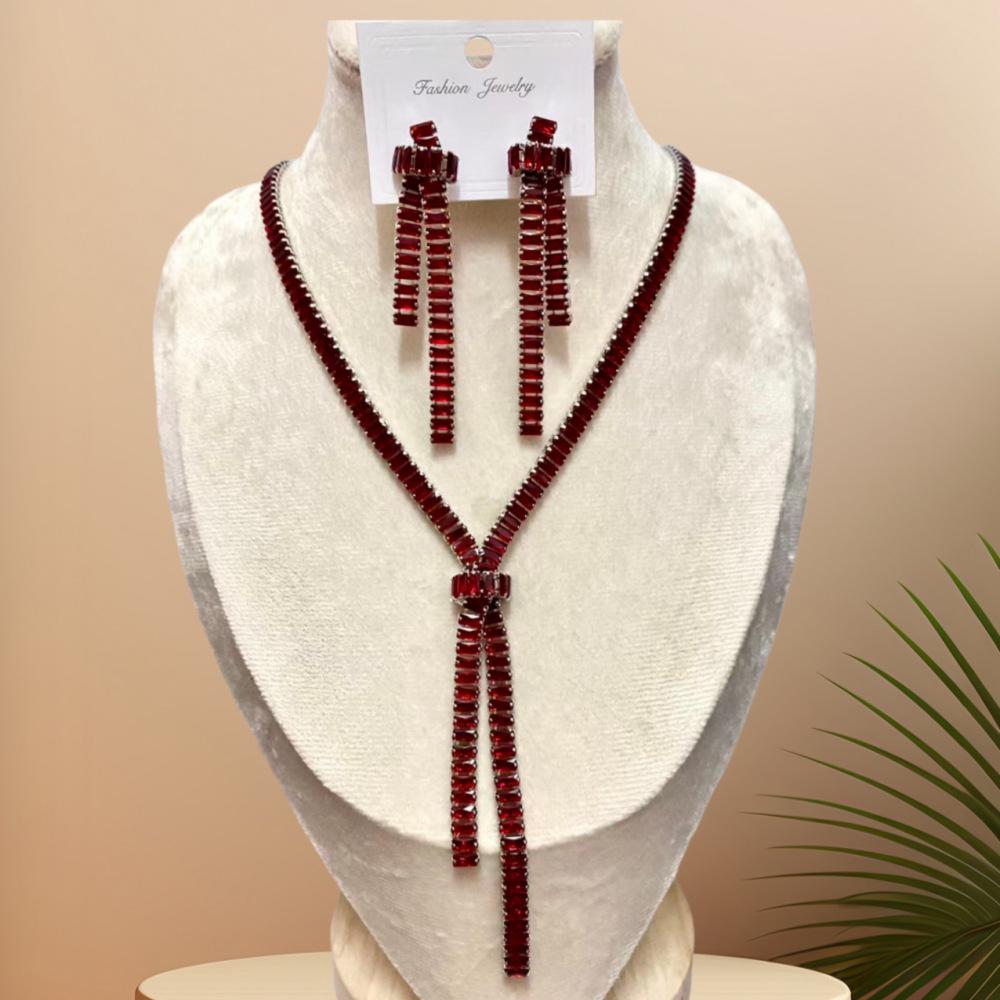 Ensemble collier et boucles d'oreilles à pampilles en zircon: Accessoires de Chaîne de Clavicule Haut de Gamme Chic Européen-Américain pour Femmes