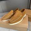 Men's Casual Loafers Are Light, and The Same Lazy Shoes Are Pedaled Every Day.