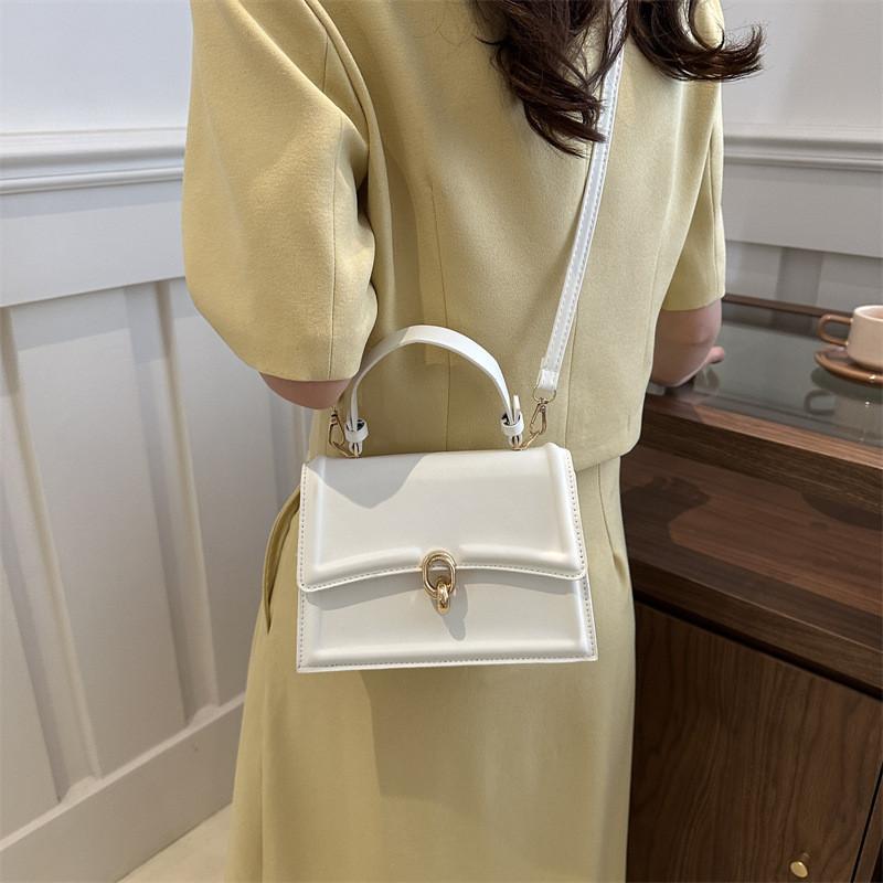 Retro Stylish Pu Mini Square Bag With Lock Closure For Casual Daily Use