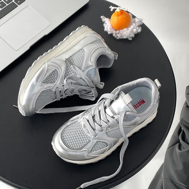 Retro Mesh Breathable Casual Sneakers Women's Shoes 2 Summer New Low-top Board Shoes Trend