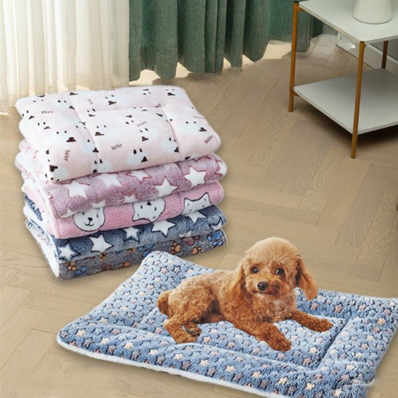 Blanket Warm Pet Pad Beds Cartoon Pattern Antislip Cats Dogs House Lamb Fleece