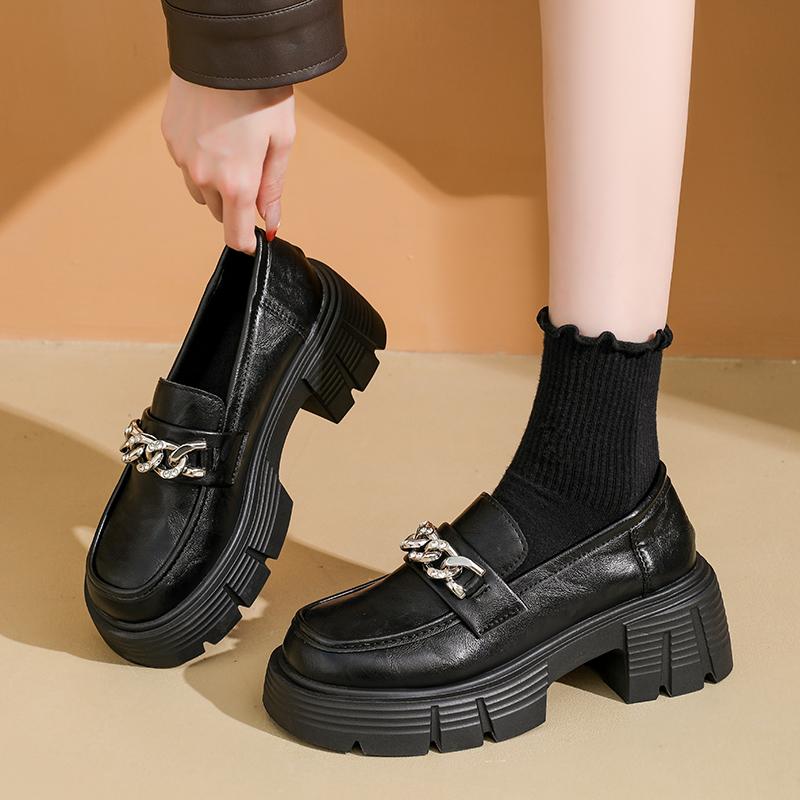 2025 Women Versatile Leather Shoes Large Size New Round Toe British Style Thick Sole Height-enhancing Shoes Fashionable