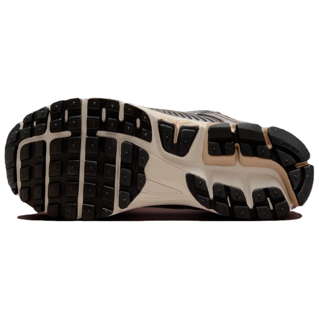Nike Zapatillas casuales Zoom Vomero 5 Marrón Barroco para mujer FN6742-201