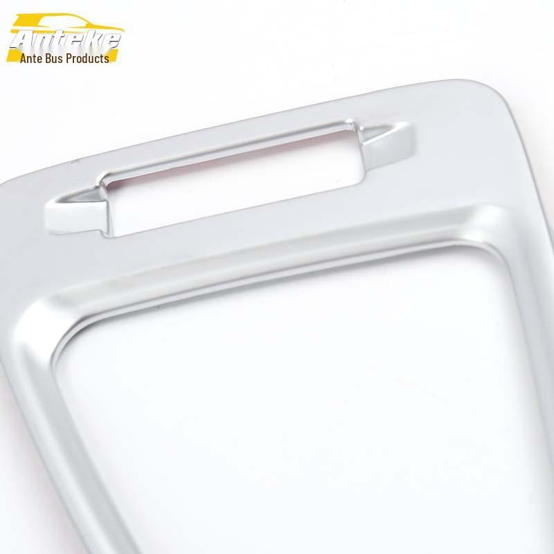 XRV Air Outlet Decorative Frame: Electroplated Cold Air Sequin Sticker for Car Accessories