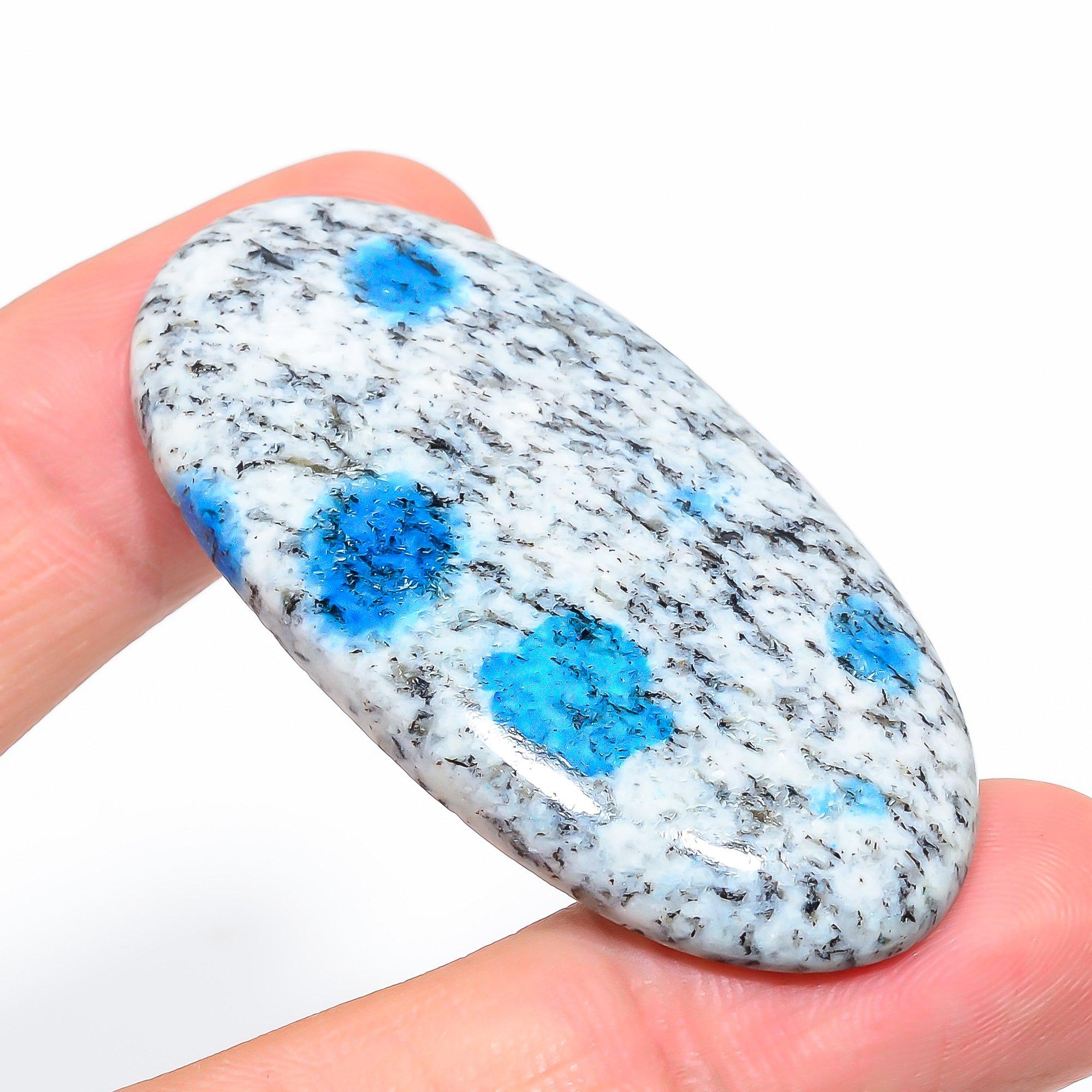 

Natural K2 Azurite 2.8x5.5cm Cabochon Fine Loose Gemstone 86.6Cts. D0P03 білий