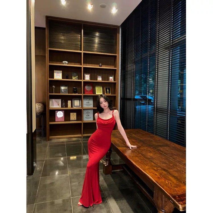 Royal sister temperament shows figure, retro red suspender dress is beautiful and unique, waist halter, hip wrap, fishtail skirt summer