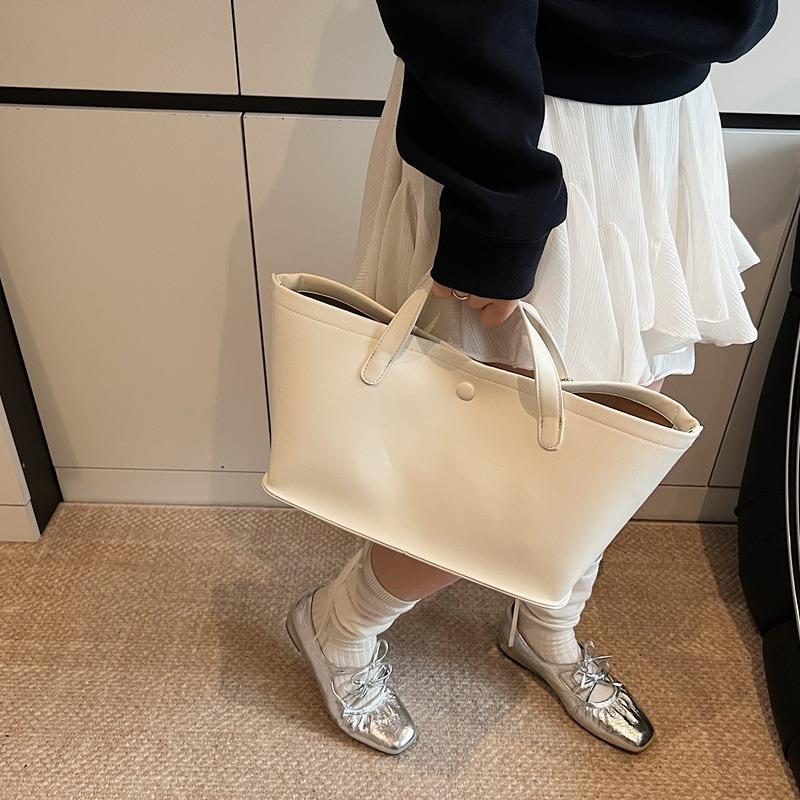 Premium commuter bag women's new fashion versatile messenger bag summer hand-held child and mother bucket bag