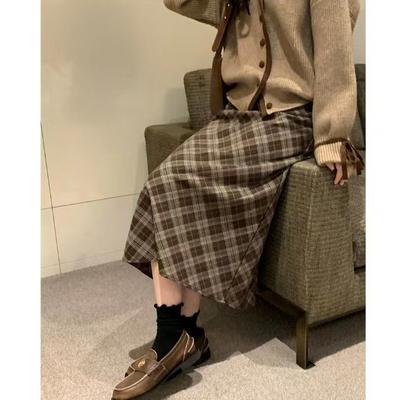 Women's Plaid Fleece-Lined Midi Skirt In Milk Tea Color Mulard Style
