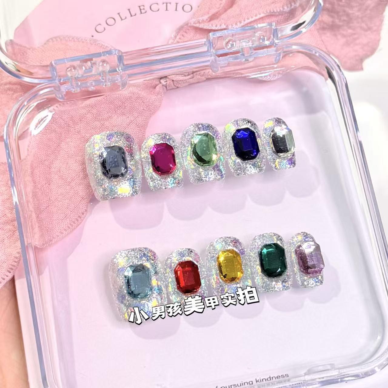 Handmade Little Boy Rhinestone Jewelry Box Press-on Nails & Removable Stickers