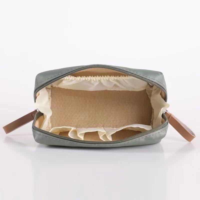 Trendy Mini Travel Makeup Bag - Stylish Portable Cosmetic Storage Pouch