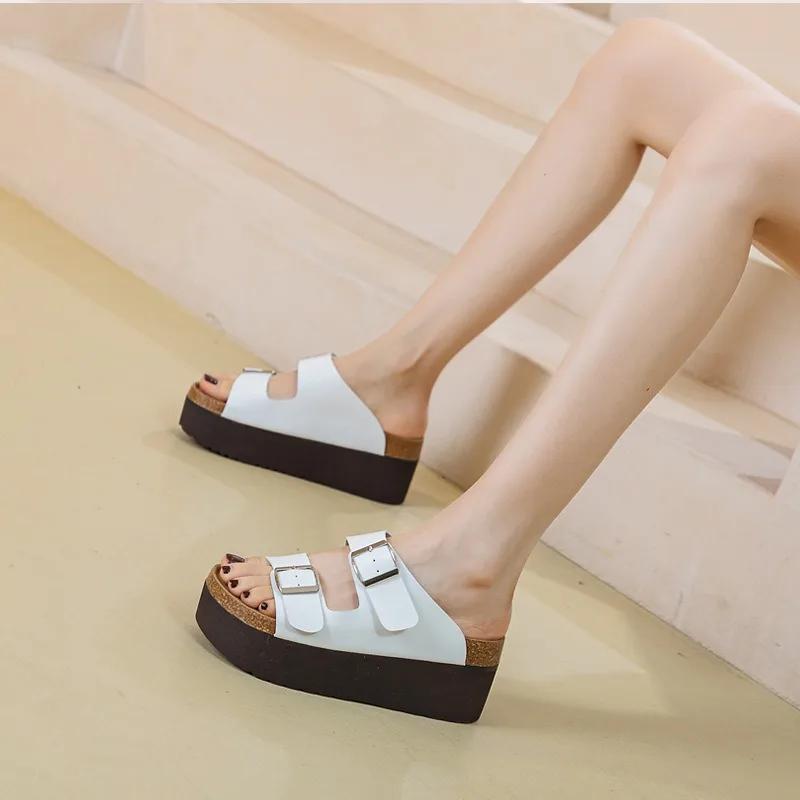 Móda Vysoká kvalita 7CM Kráva Pravá Kůže Retro Pantofle Sandály Boty Platforma Klínek Dámské Dámské Letní Peep Toe Vysoká Značka Móda