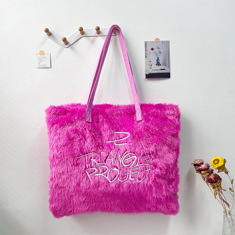 

Європейська та американська вишита плюшева сумка з екохутра - Жіноча модна сумка-тоут чорно-рожевого кольору, на одне плече, ручна, велика 50x40cm рожевий червоний колір