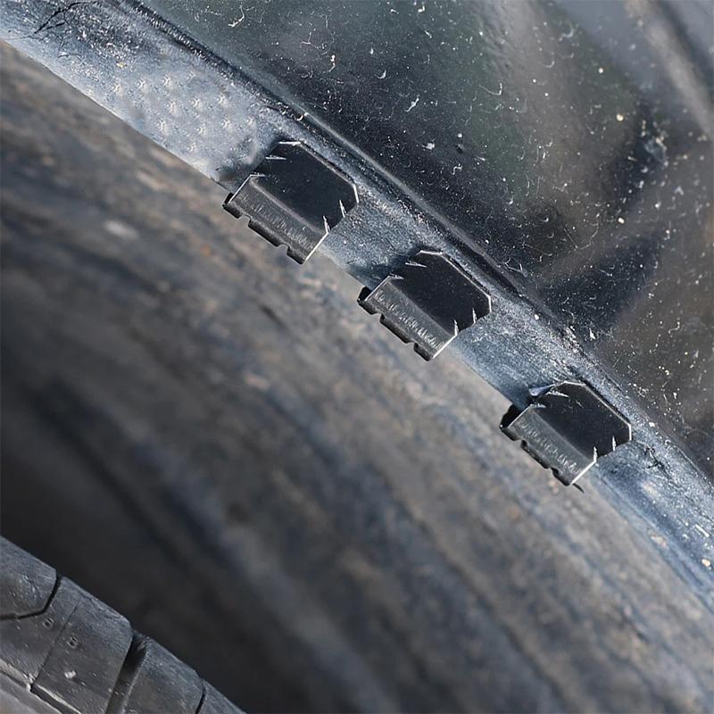 Upevňovací klipy pro blatníky automobilů Spona ve tvaru U pro kryt motoru automobilu Kovová upevňovací přezka pro blatník motocyklu a nákladního automobilu Železné díly