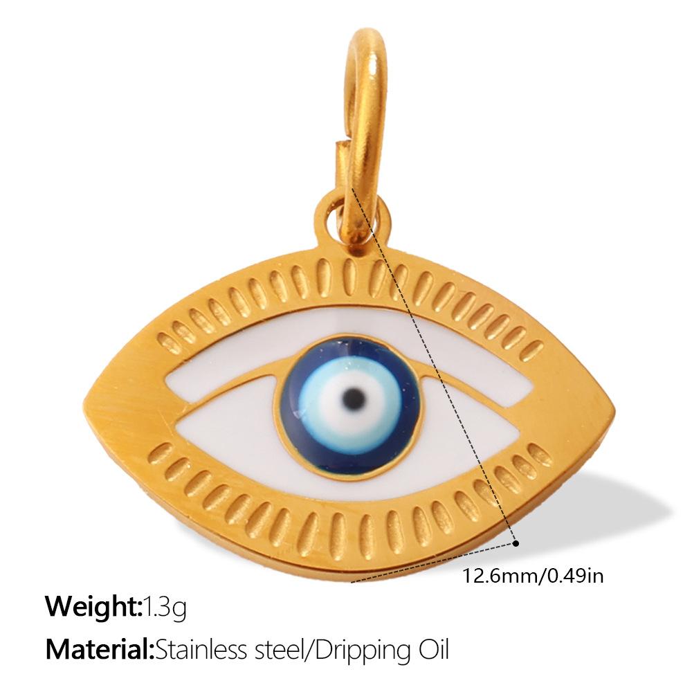 European and American retro exotic jewelry pendant golden Fatima hand evil eye element decorative pendant