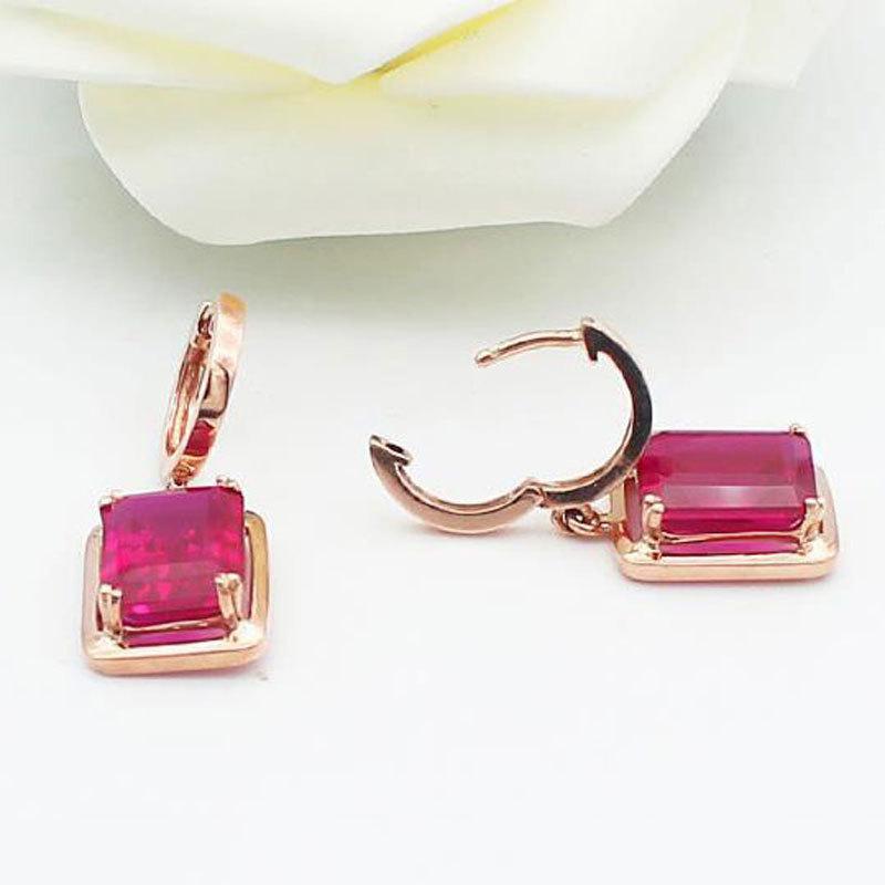 Purple Gold-Plated Rose Gold Square Redstone Earrings, Fashionable And Exquisite Trendy Personalized Colored Gold Earrings.