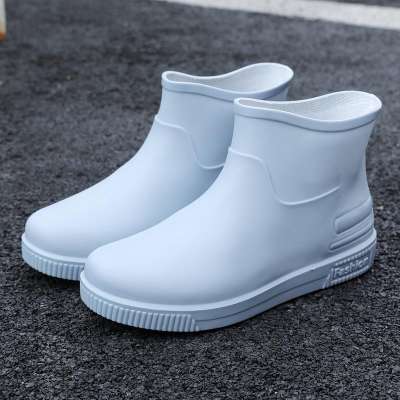 Ladies' Outdoor Fashionable Solid Color Short Tube Anti Slip Rain Shoes