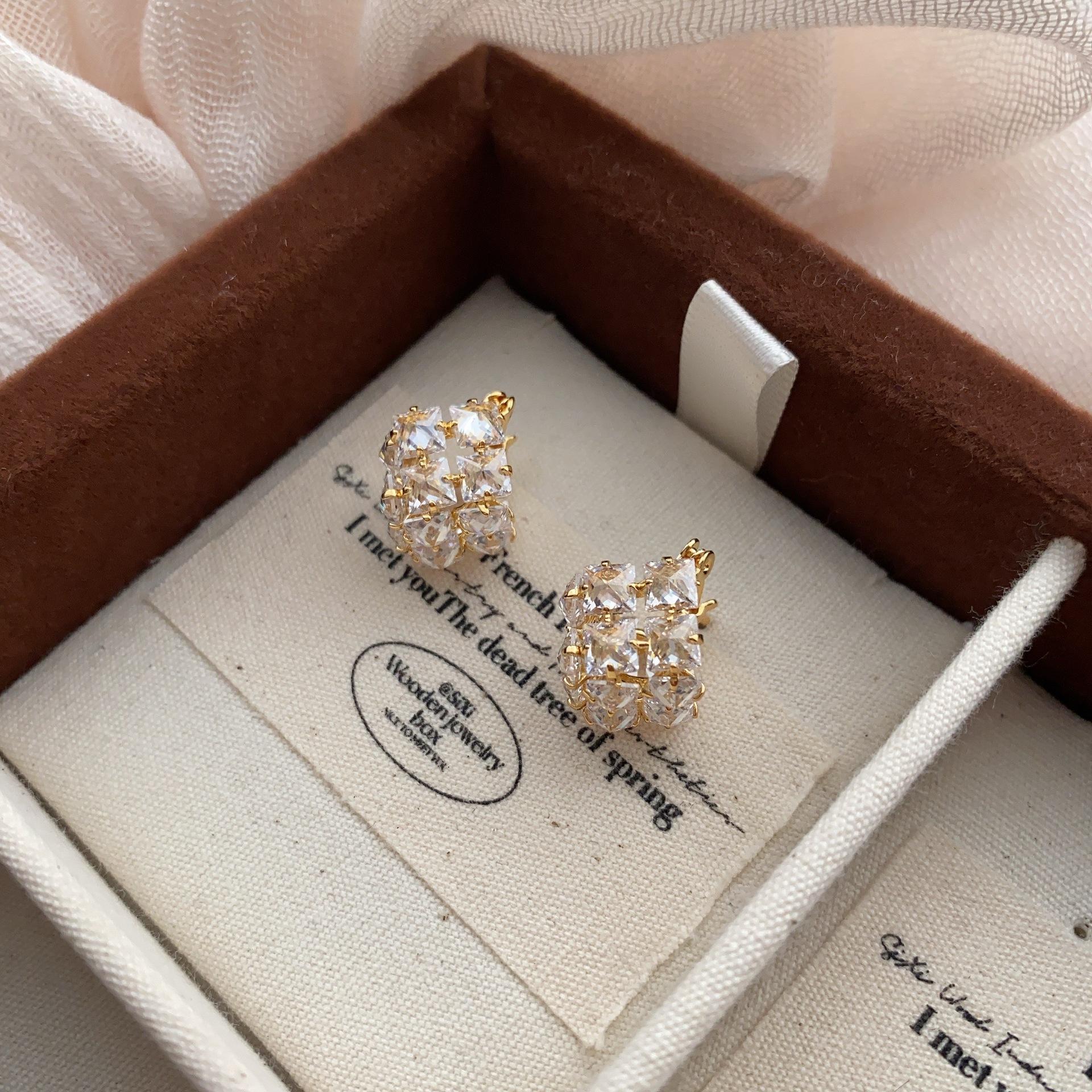 Zircon Square Earrings Women S Light Luxury High-End Sense Versatile Earrings 20 Niche Unique Temperament Earrings