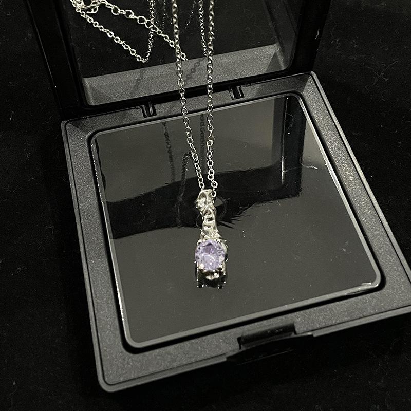 Zestaw Pierścionek z Fioletowym Diamentem Cyrkoniowym z Francuskim Nieregularnym Otworem Naszyjnik Niszowy Design Kolczyki Sztyfty Wysokiej Klasy dla Kobiet