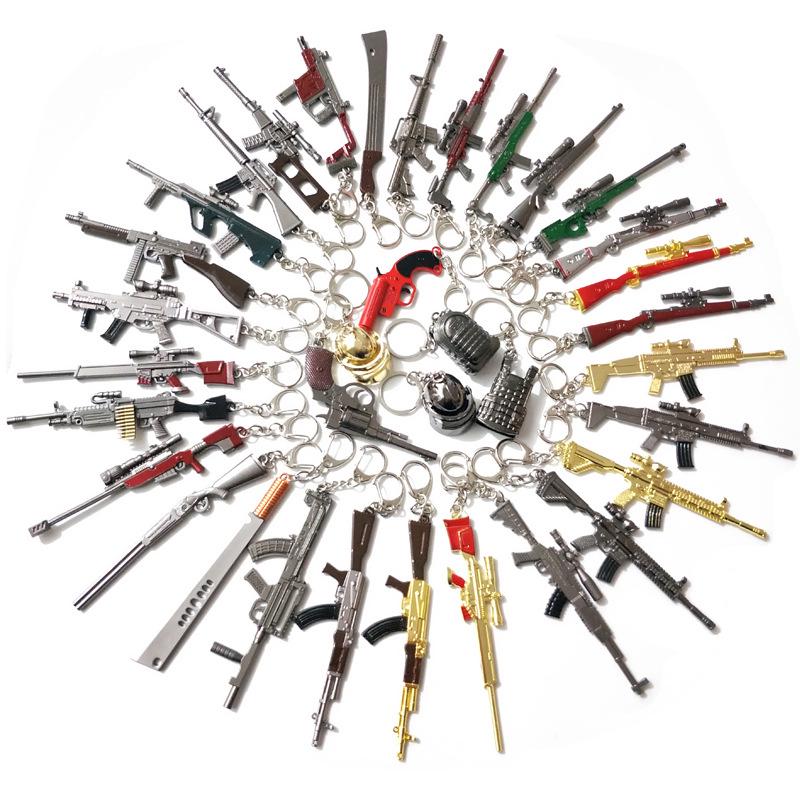 "12 cm PUBG-Schlüsselanhänger: Helm der Stufe 3, Bratpfanne und 98KAWM-Waffenmodell als Geschenk"