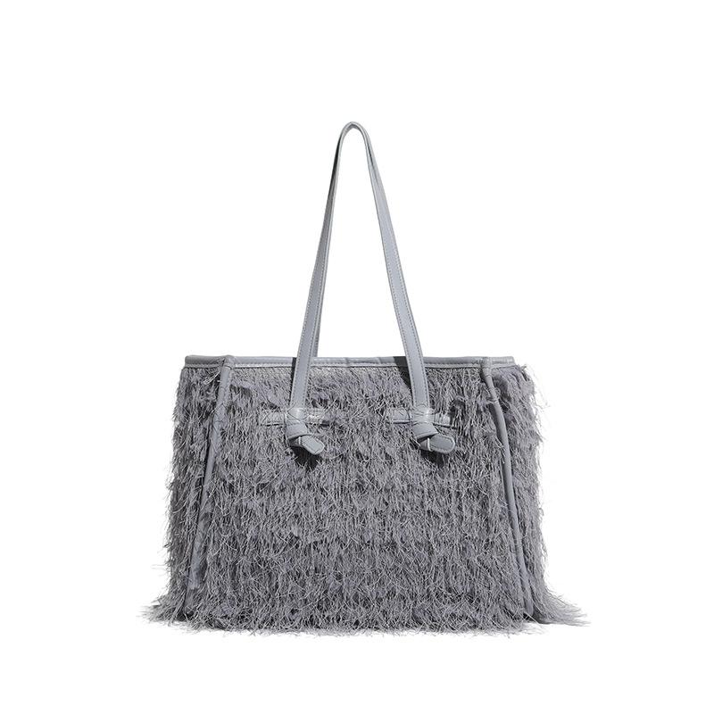 

2025 Women s Tote Fringe Wool Bag Fashion Plush Handbag Shoulder Bag Large Capacity Crossbody Cross Women s Bag 33*24*11