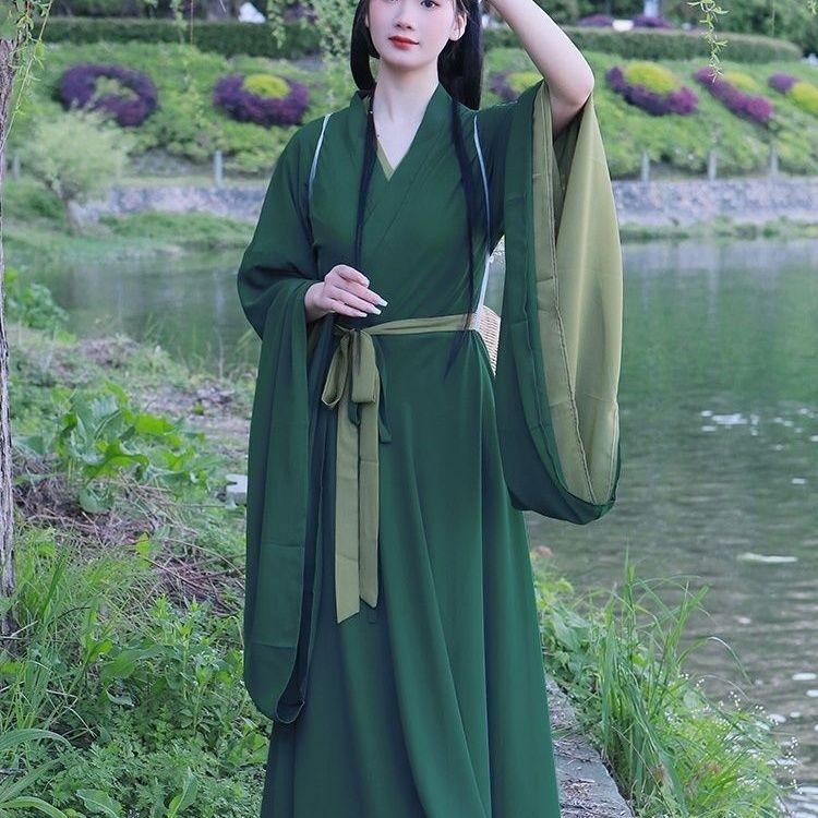 Elegantní pohádkový oblek Hanfu ve stylu čínské dynastie Wei a Jin