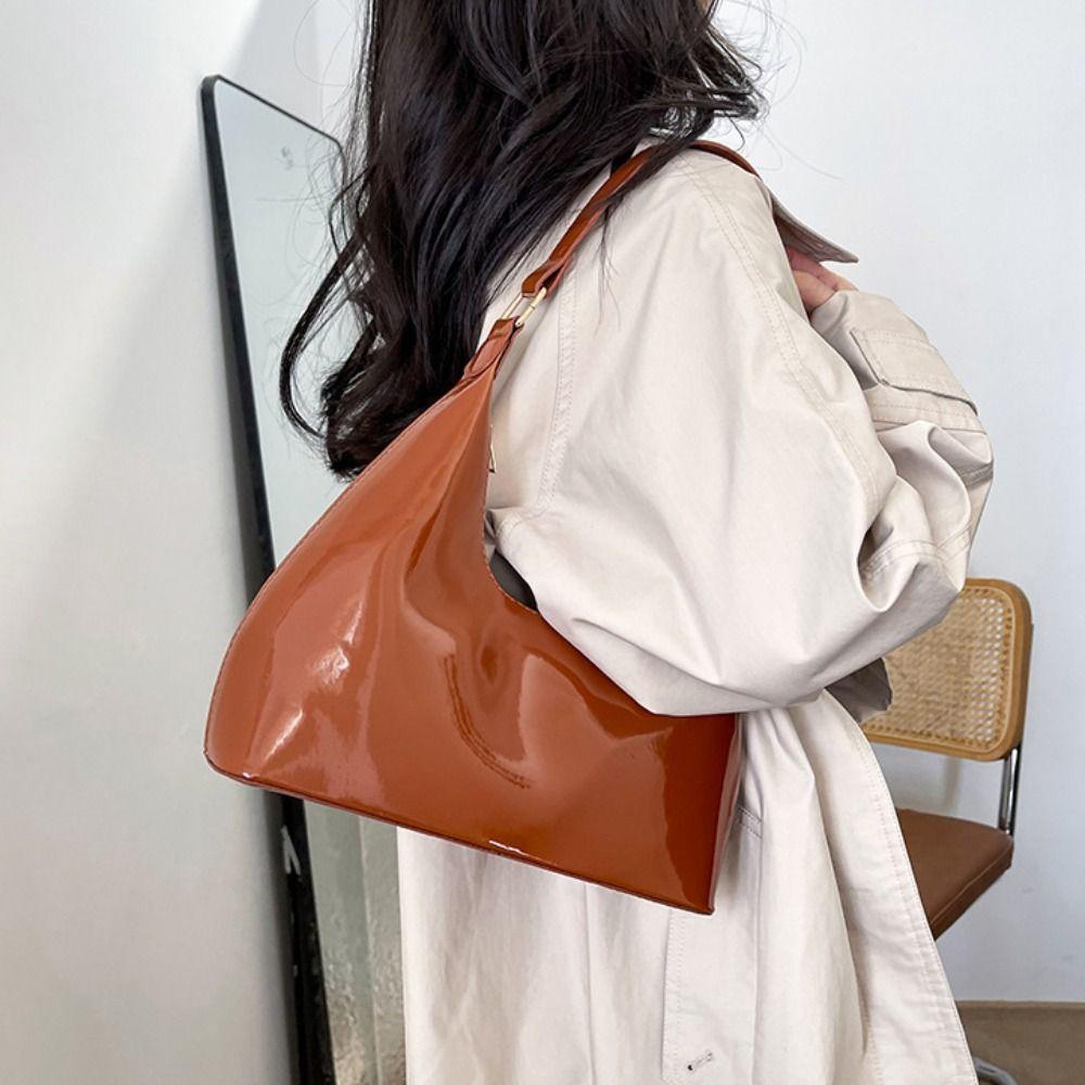 French Style Retro Shoulder Bags New Design Women's Handbag Fashion Luxury Armpit Bag  Female