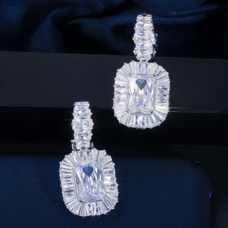 Ej0109 Earrings, Super Flash Square Zircon Earclips, Women'S High-End Dinner Accessories