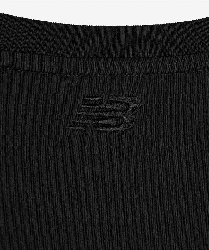 Nyuballanseu Nbneg21403 / Uni Essential Center Logo Short Sleeve T-Shirt (Black)