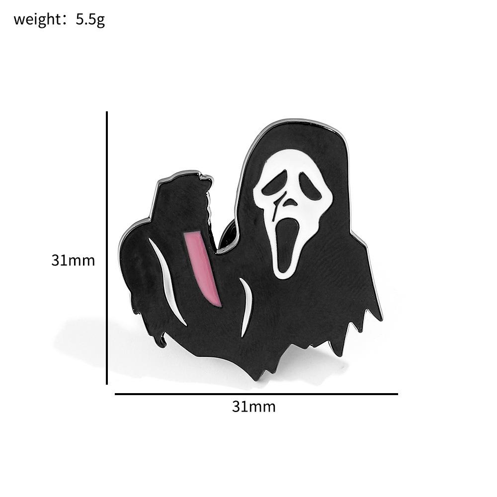 Creative personality, European and American film and television characters, surrounding metal badges, screaming and funny, Diablo brooch