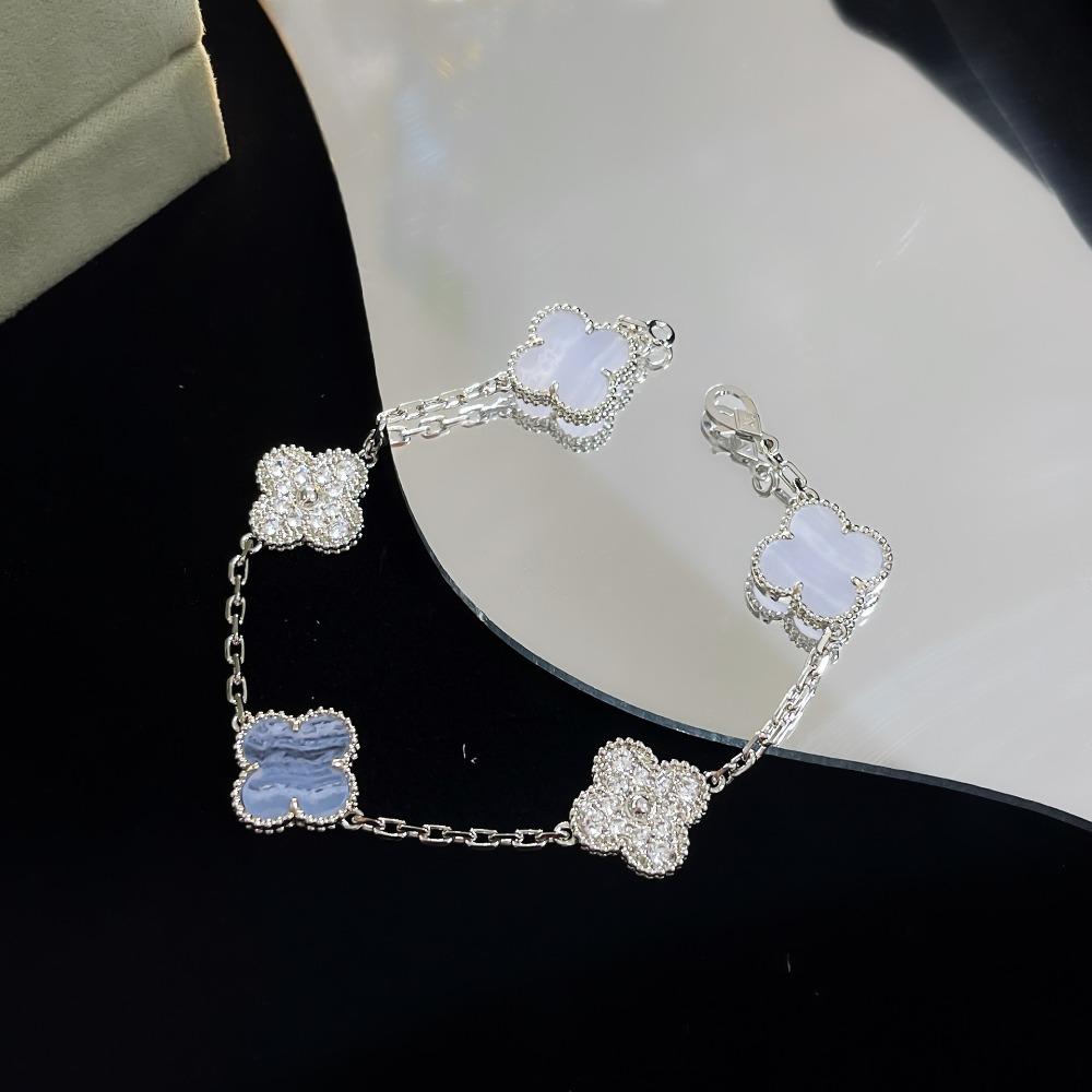 Bracelet Trèfle à Quatre Feuilles Version Haute Cinq Fleurs Calcédoine Violette Naturelle Gravé Laser CNC 18K Ne Se Décolore Pas Bracelet pour Dames