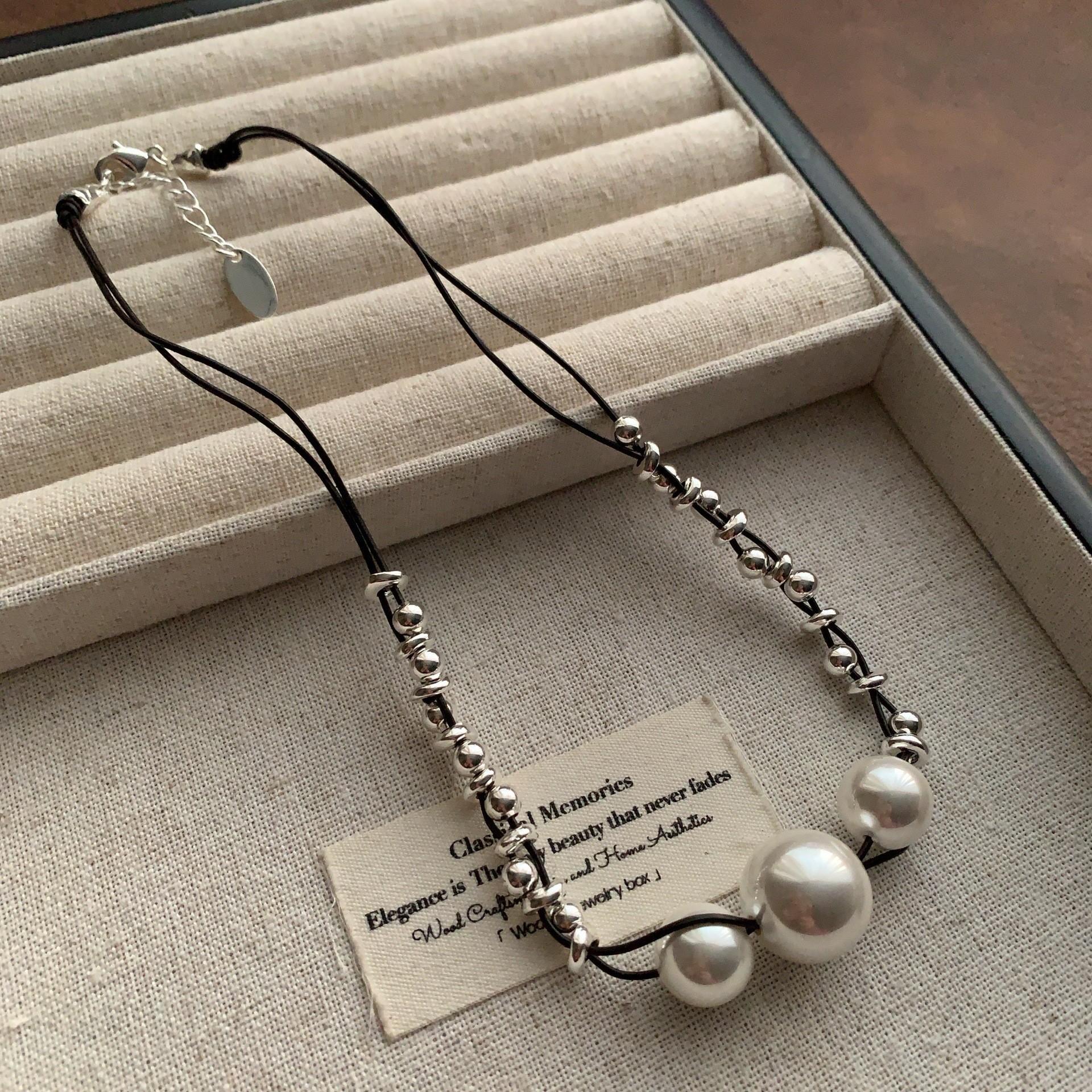 Welfare Pearl Autumn And Winter Sweater Chain Tahitian Imitation Pearl Niche Necklace French Retro Niche Design