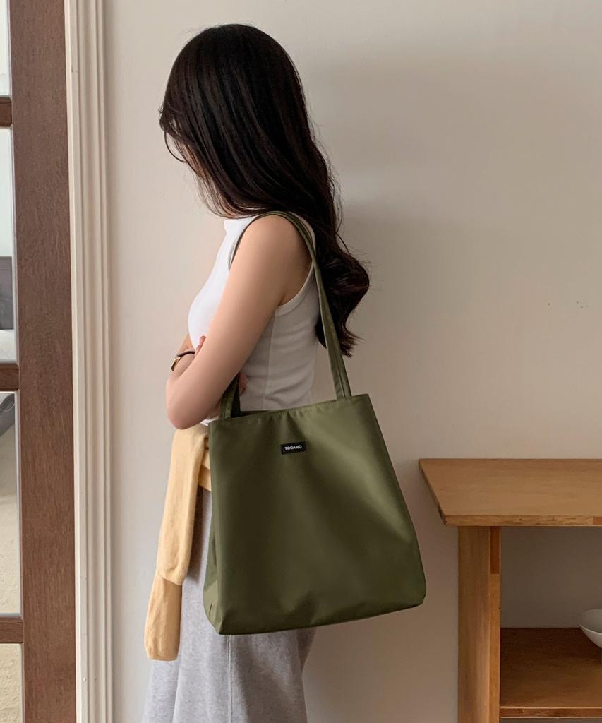 Tooamo Cabin Nylon Shoulder Bag Khaki