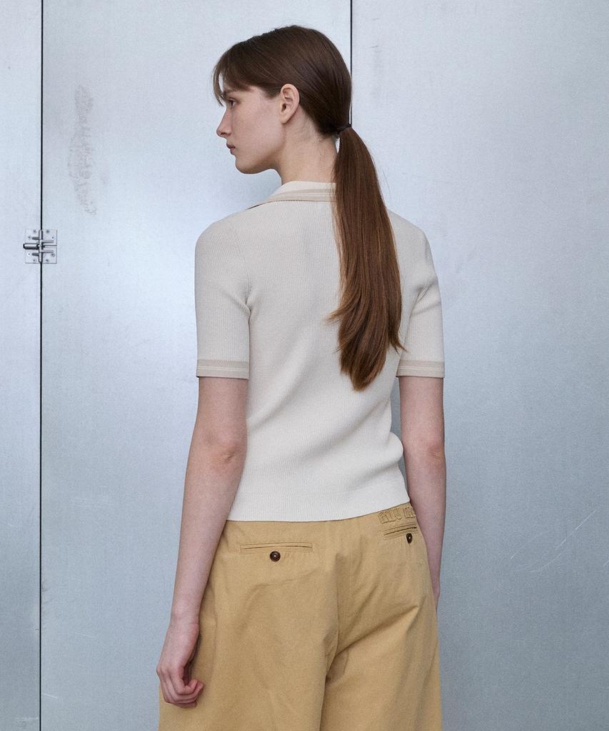 Diito Hook Detail Collar Knit Pullover [Ivory]