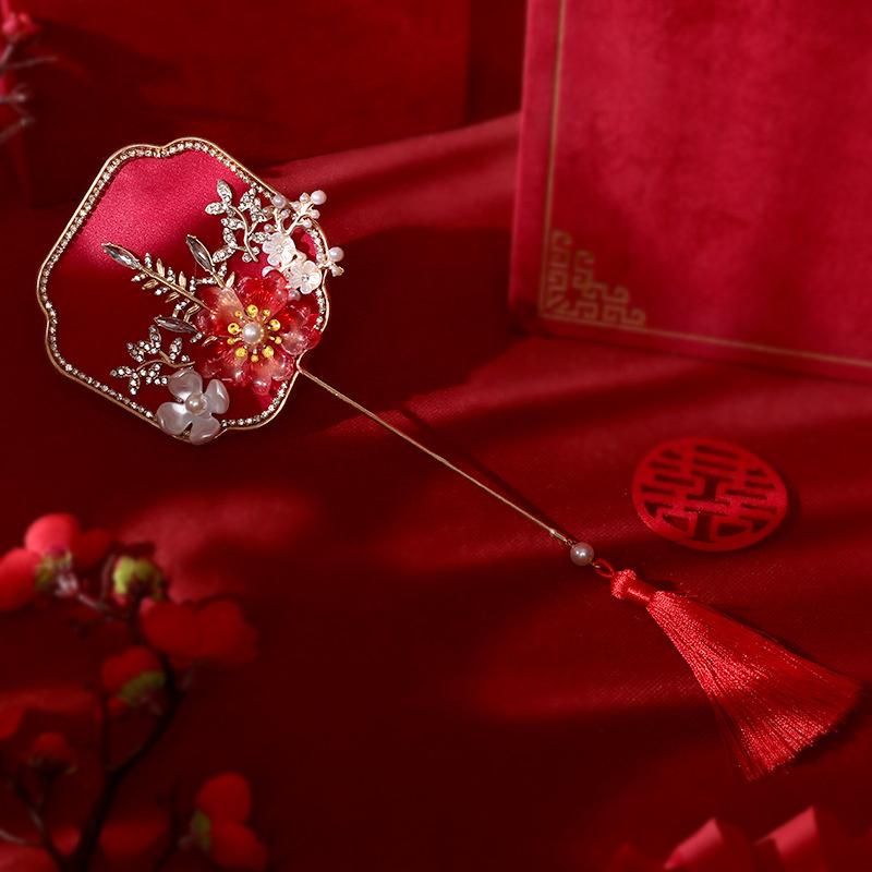 Women Chinese Round Fan Wedding Bride Hand Held Fans Vintage Good Luck Fan With Tassels Gold Red Photography Fan Prop