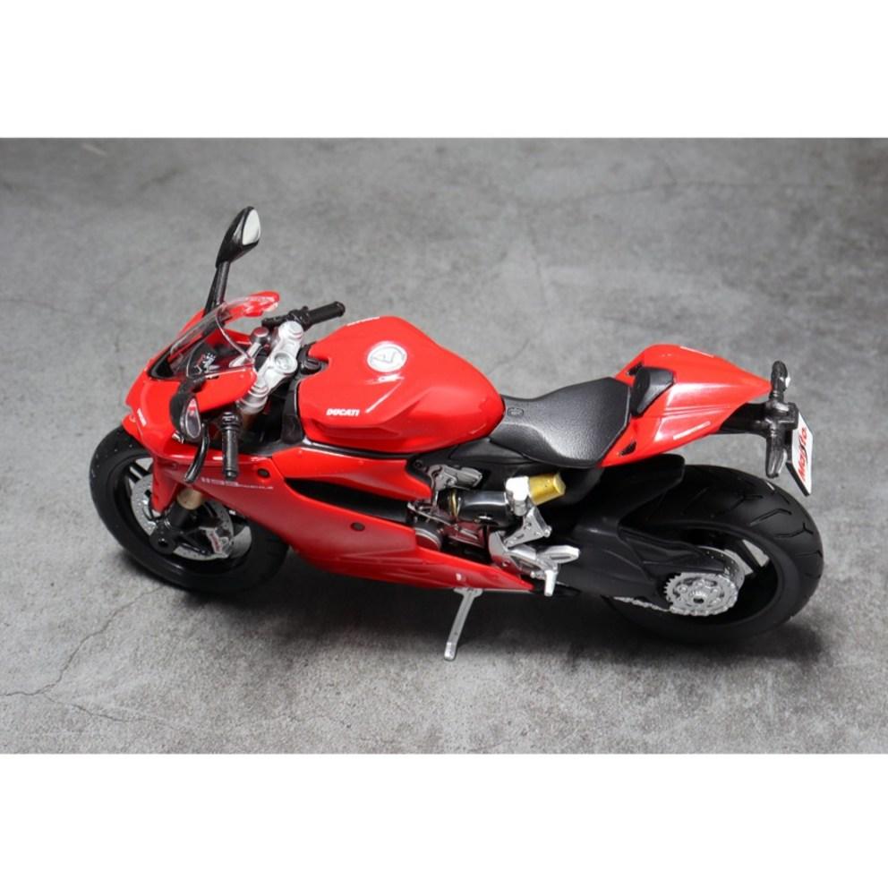 Maisto 1:12 Ducati 1199 Panigale Die-Cast Motorradmodell