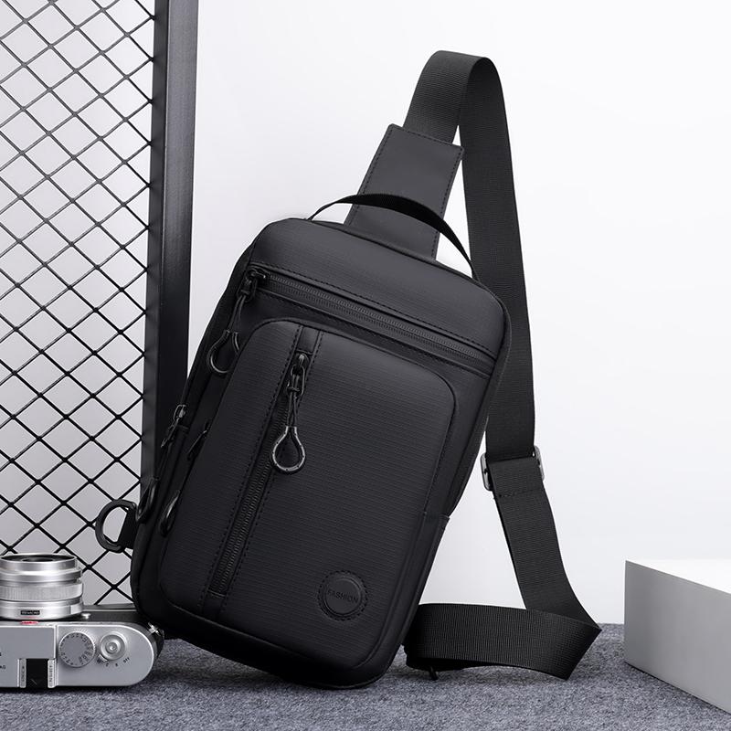 Men's Chest Bag Multifunctional Lightweight Large Capacity Commuting Nylon Outdoor Crossbody Bag